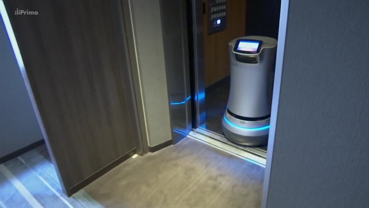 24.9. Roboti jako noví hoteloví portýři [video p391488]