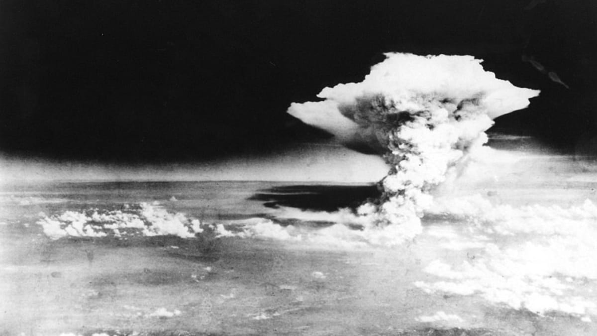 Američané udeřili jako první a zatím jediní - atomový hřib nad Hirošimou