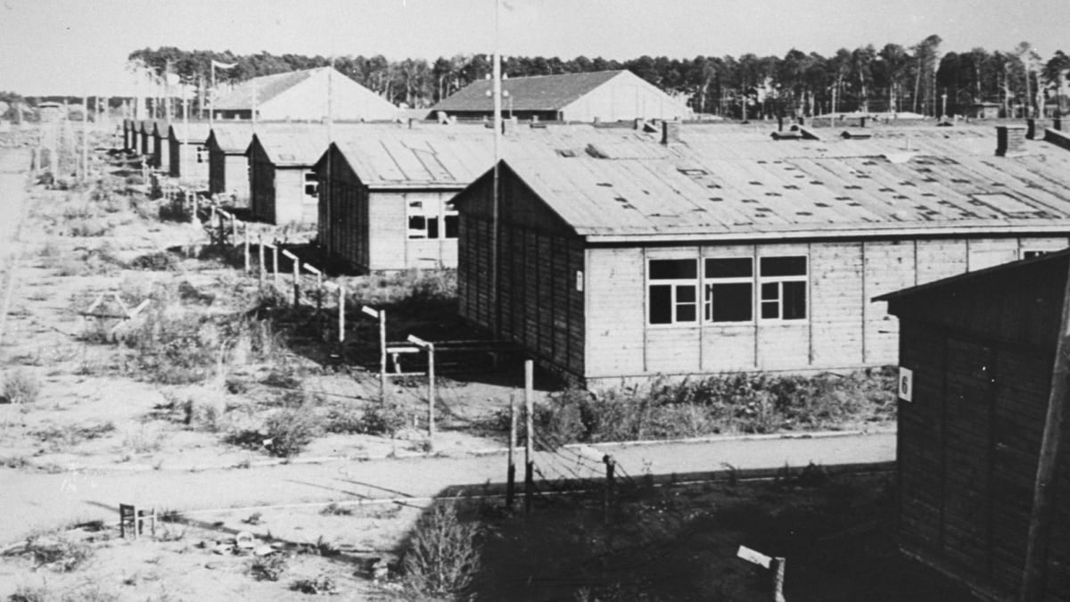 Budovy tábora Stutthof po osvobození