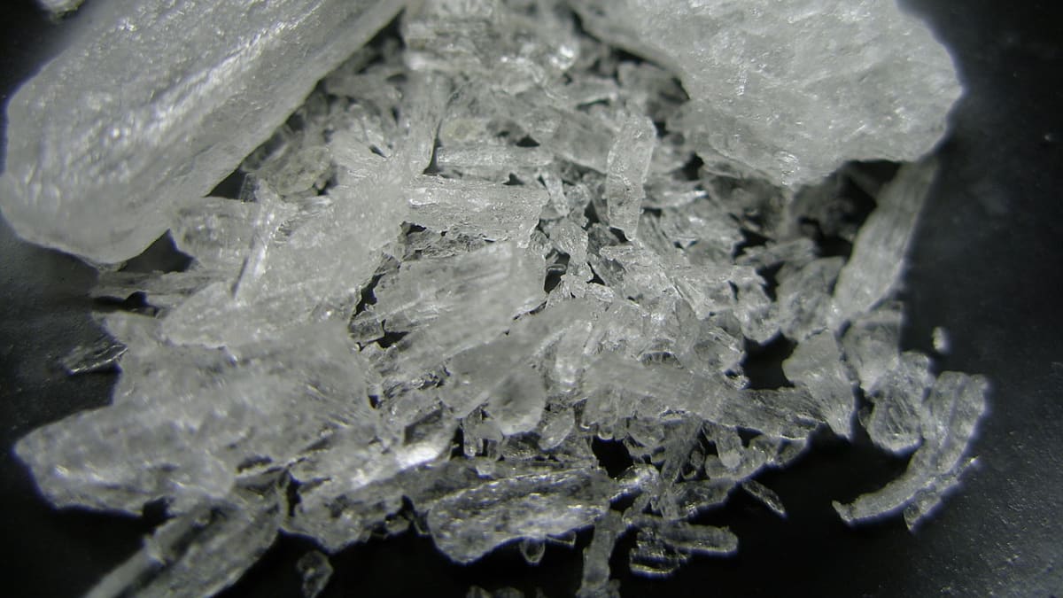 Čistý, krystalický metamfetamin hydrochlorid, ice - pervitin