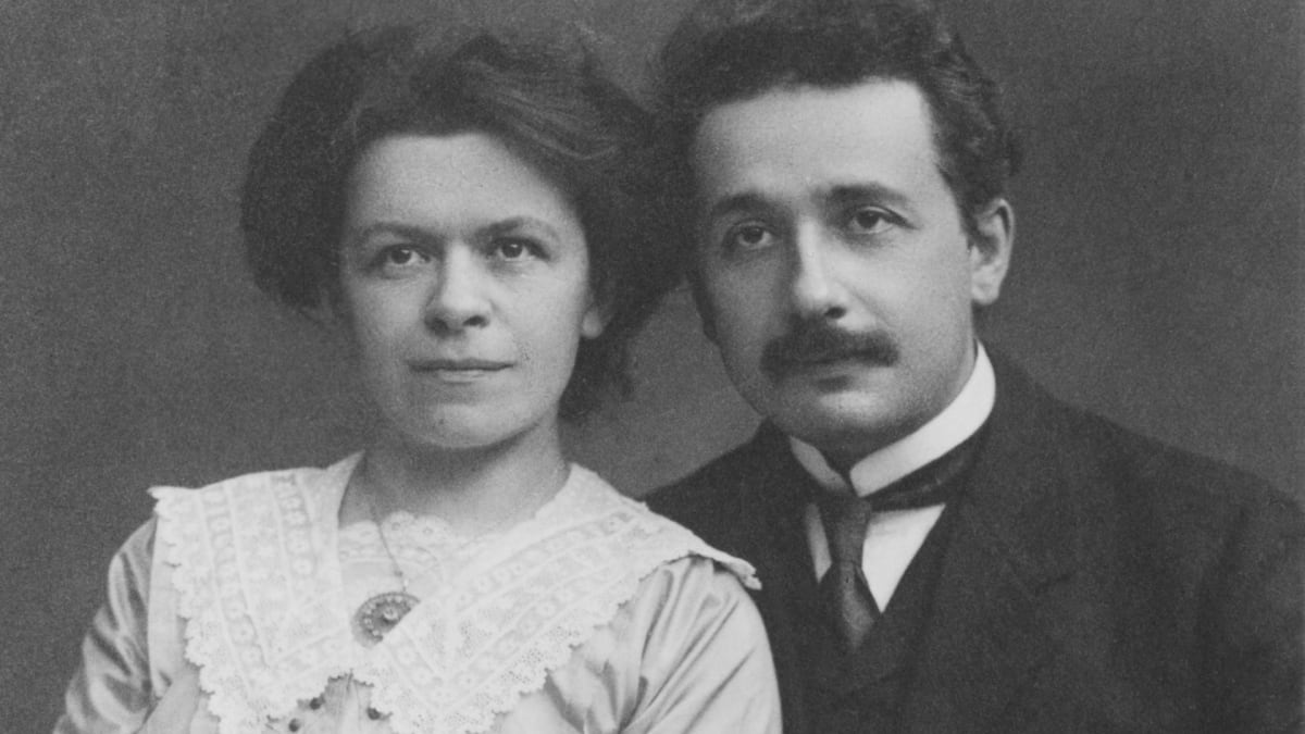 Albert Einstein s první manželkou Milevou Marić kolem roku 1912