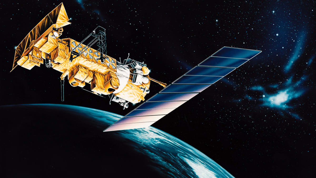 družice NOAA-15