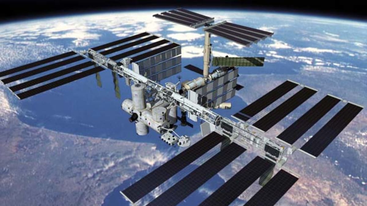 ISS obíhá ve výšce 408 kilometrů nad zemí