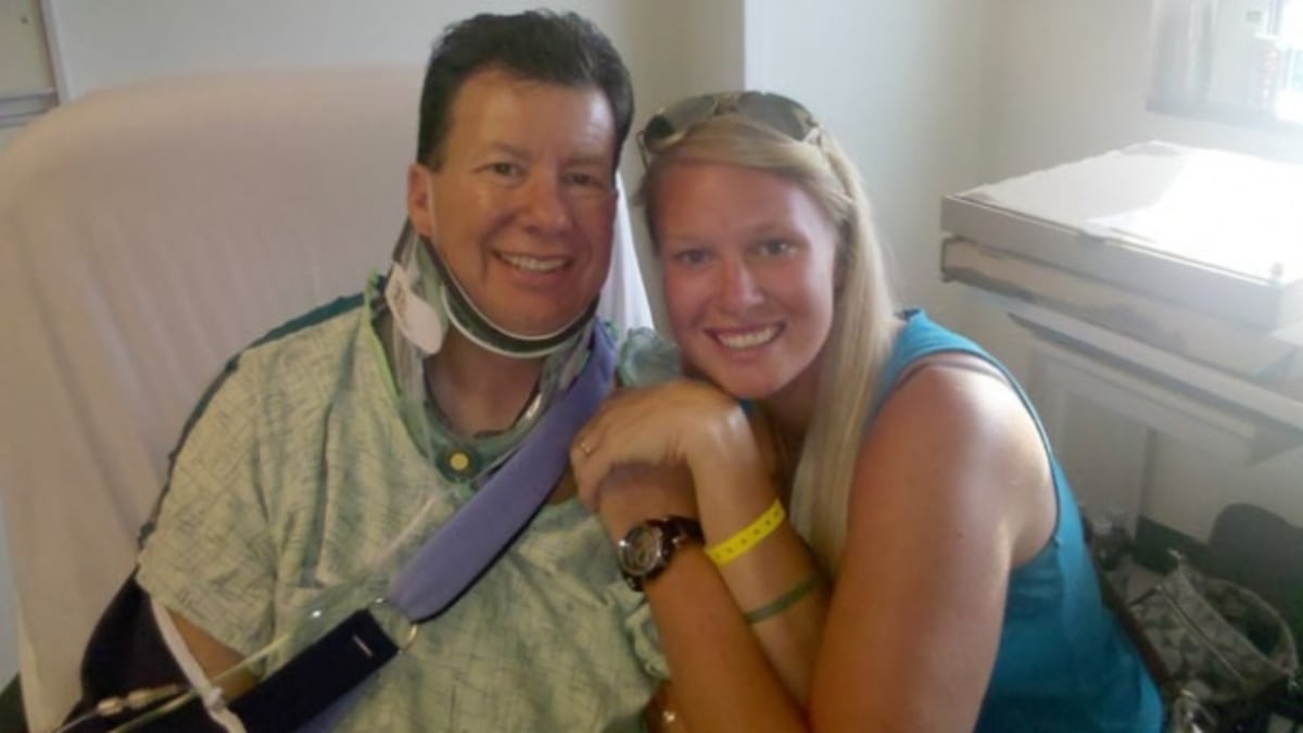 Mladá dívka Lauren Kornackiová, zvedla půltunový vůz, aby zachránila svého otce