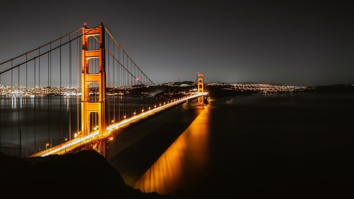Golden Gate v noci