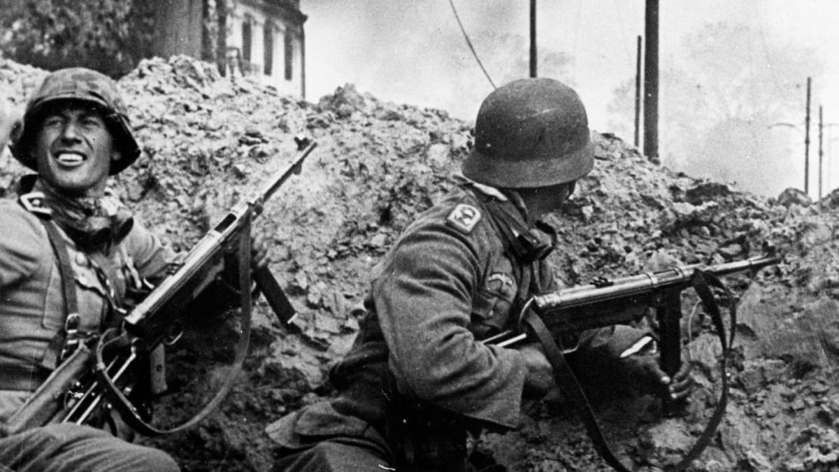 V bojích o Stalingrad ztráceli Němci až 20 000 vojáků týdně.