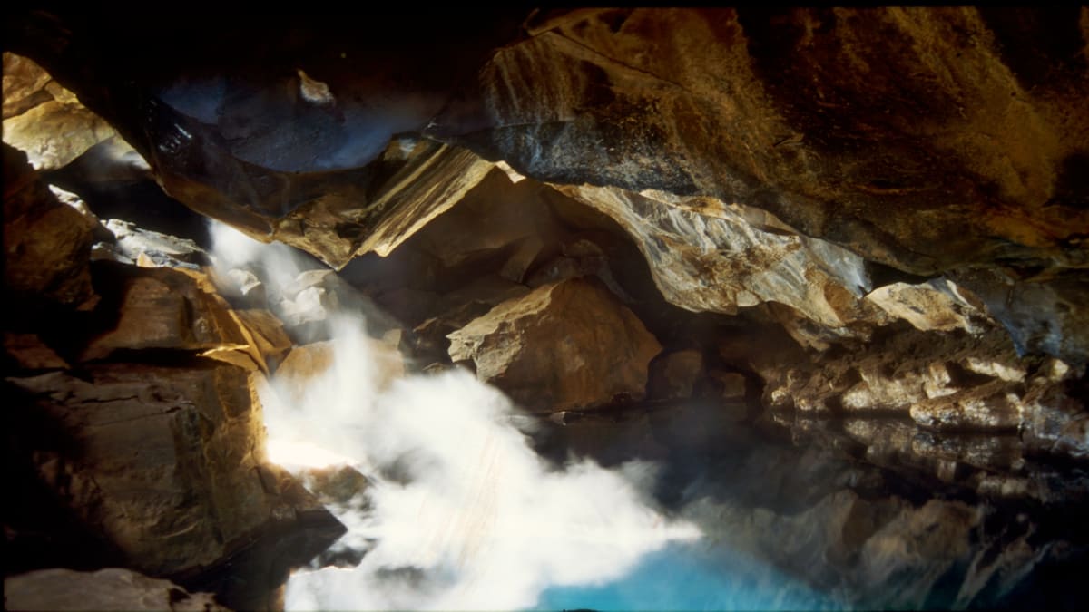 Island, geotermální jeskyně