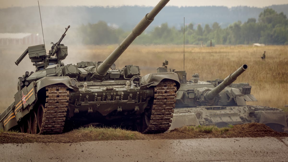 Burácející tanky v ulicích jsou nejnápadnějším atributem války