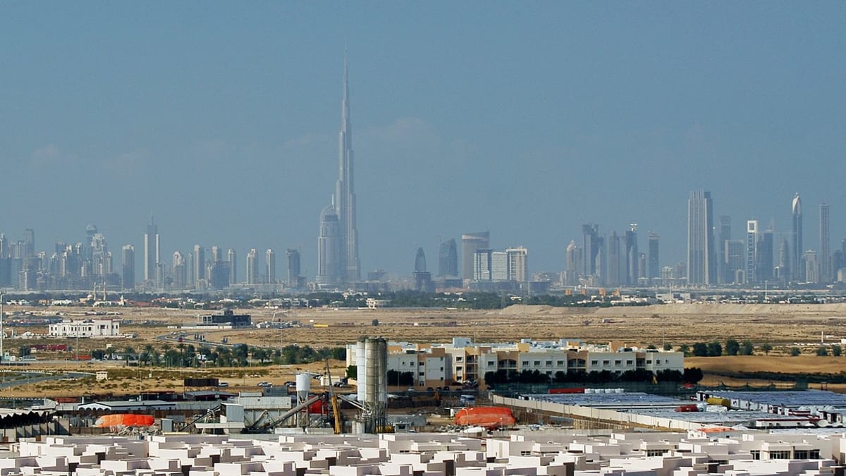 Panorama města Dubaje s mrakodrapem Burdž Chalífa