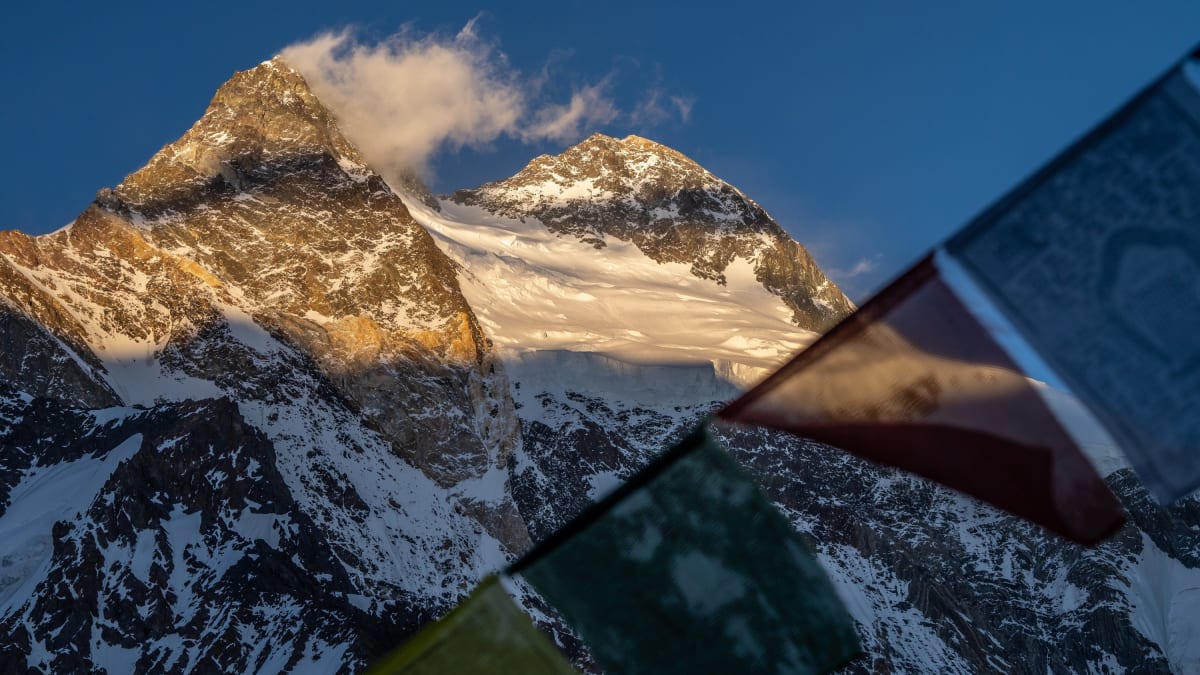 K2 Vlastí cestou Klára Kolouchová základní tábor