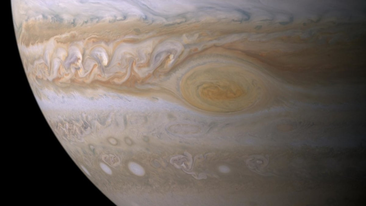 Jupiter a Země, srovnání velikostí
