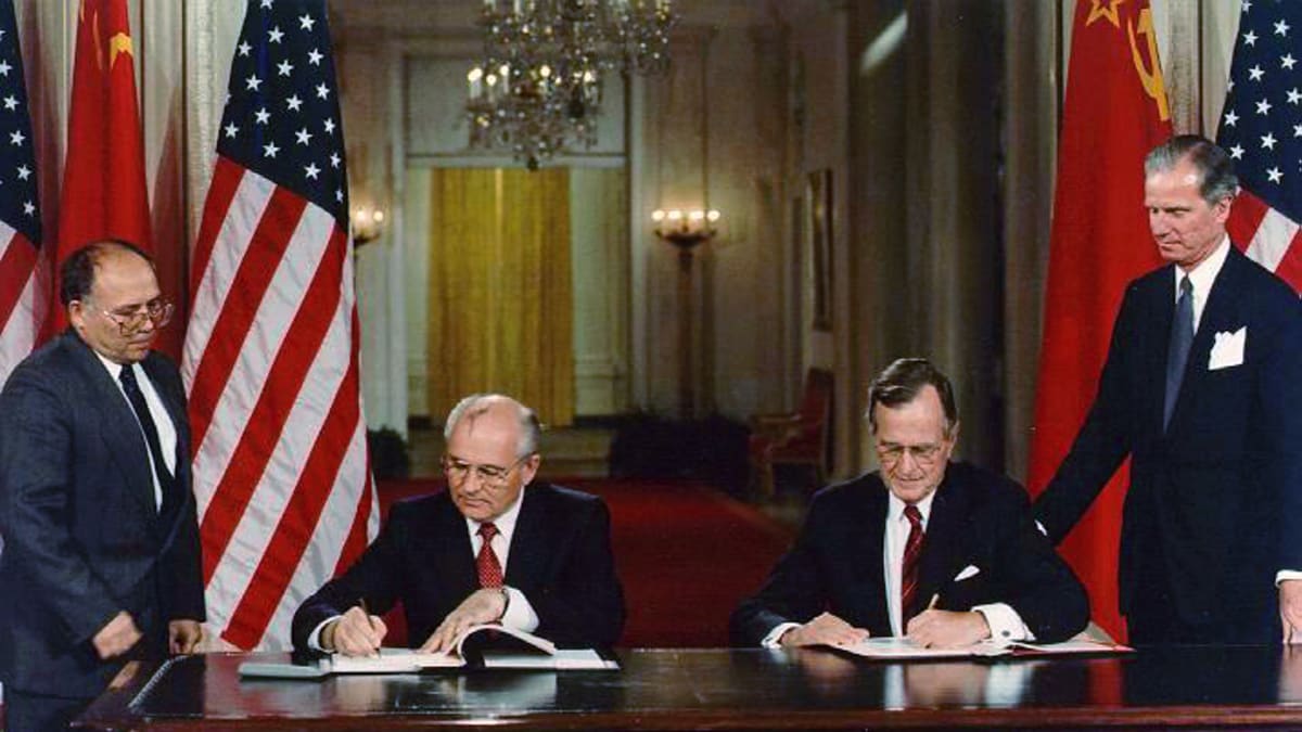 2 autority 20. století - Bush a Gorbačev