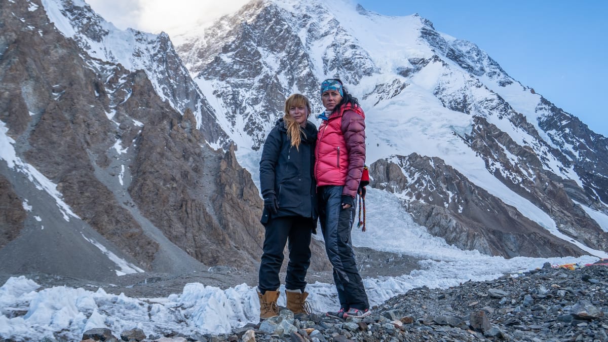 K2 vlastní cestou – Klára Kolouchová a Jana Počtová