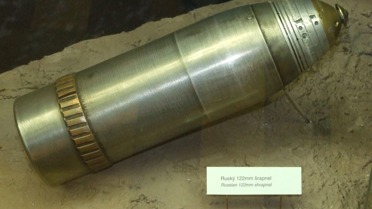 122 mm ruský šrapnelový granát