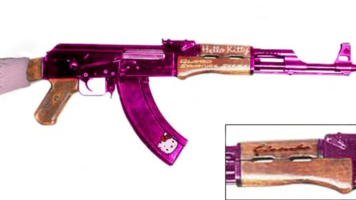 Hello Kitty 47 - smrtelně roztomilá zbraň:)