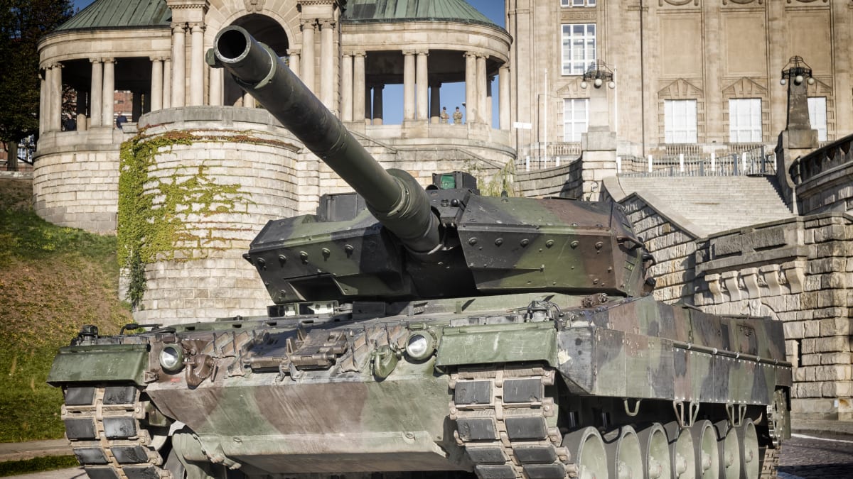 Německý bitevní tank Leopard 2
