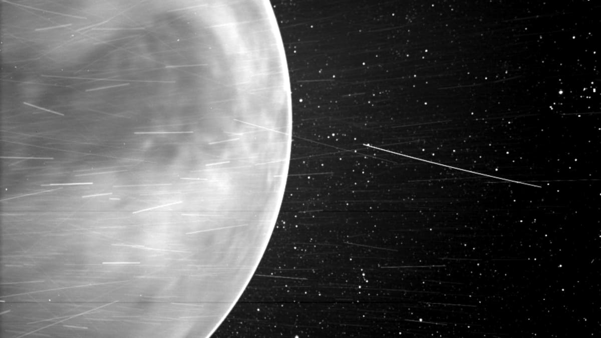 Nová fotka Venuše zachycená soustavou WISPR – náhledový výřez