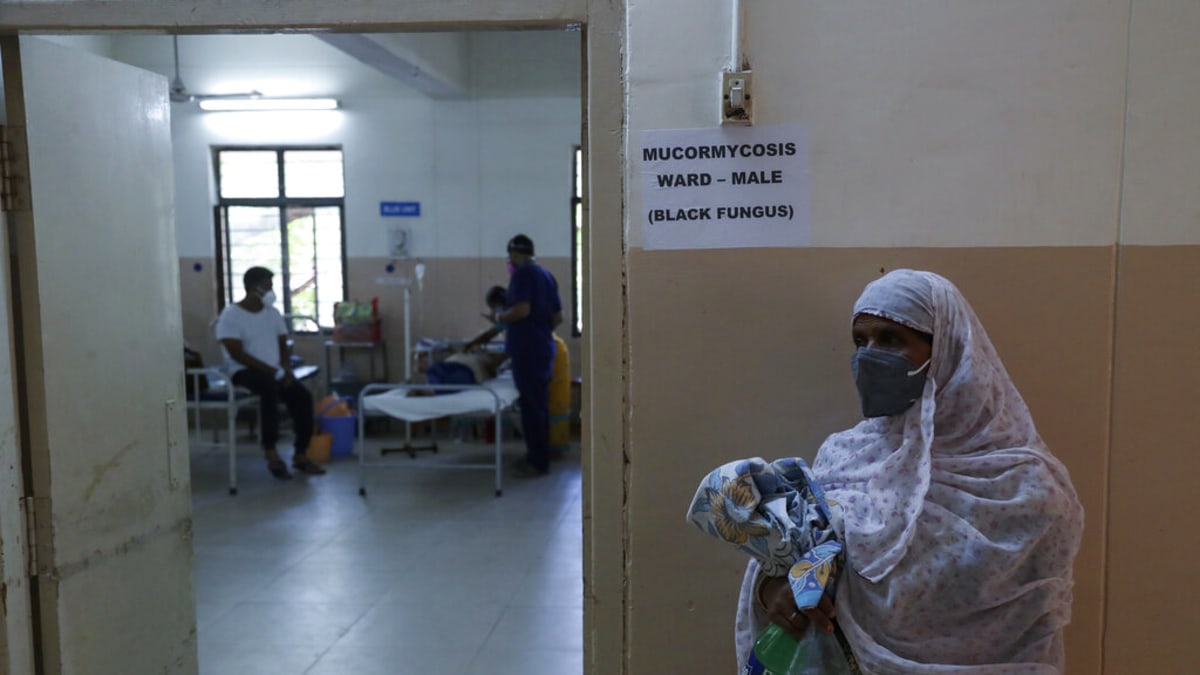 Nemocnice musejí pacienty s černou plísní izolovat
