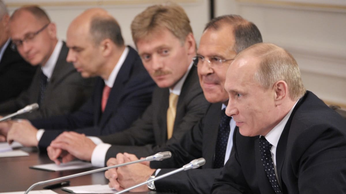 Putin mezi svými nejbližšími