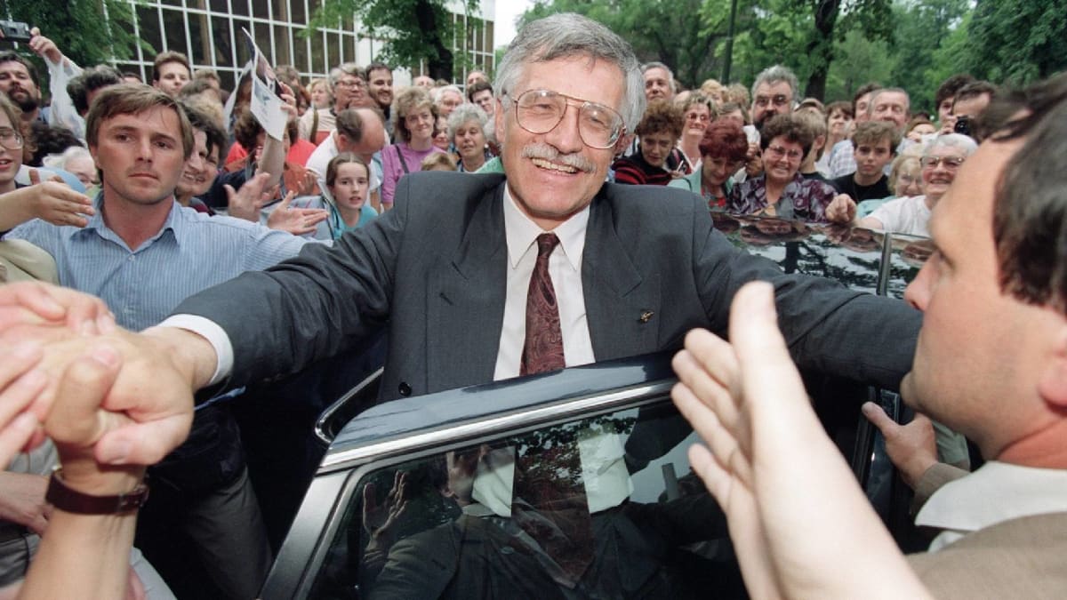 Václav Klaus na snímku z roku 1992. Politik, který rozdělení Československa pragmaticky podporoval. 