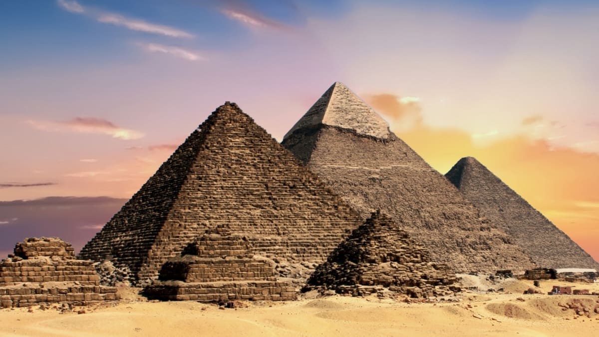 Nejstarší pyramidy