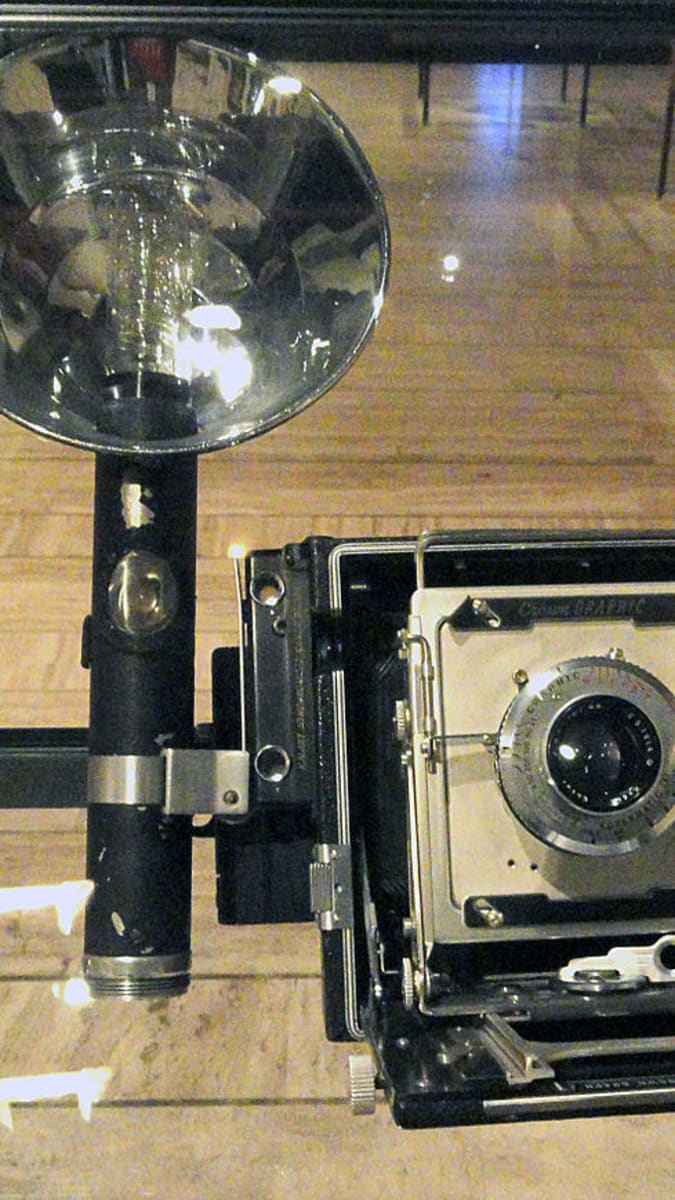 Světelný meč vznikl z držáku na blesk starého fotoaparátu Graflex
