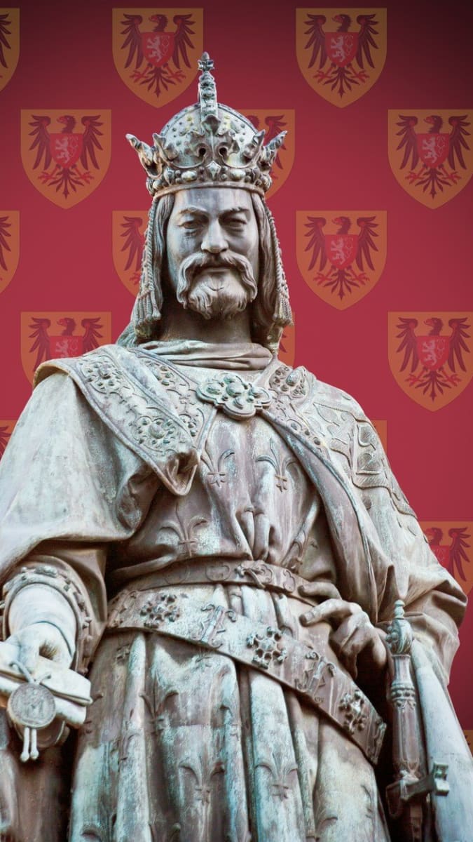 Socha Karla IV. nedaleko Karlova mostu v Praze.