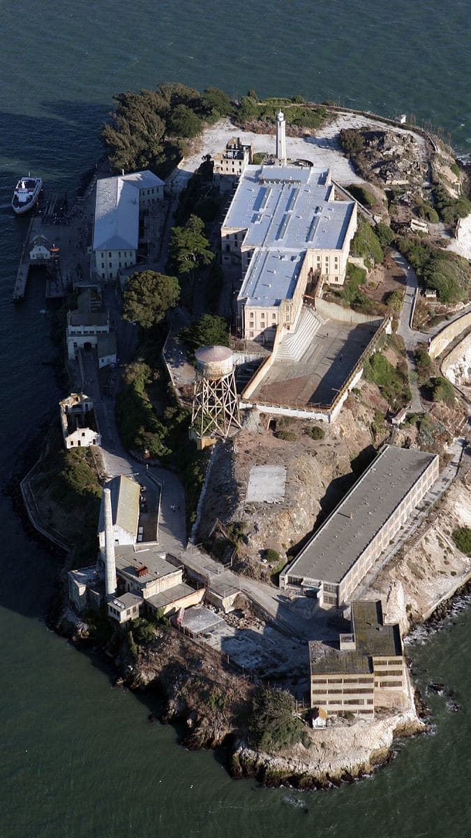 Letecký pohled na Alkatraz