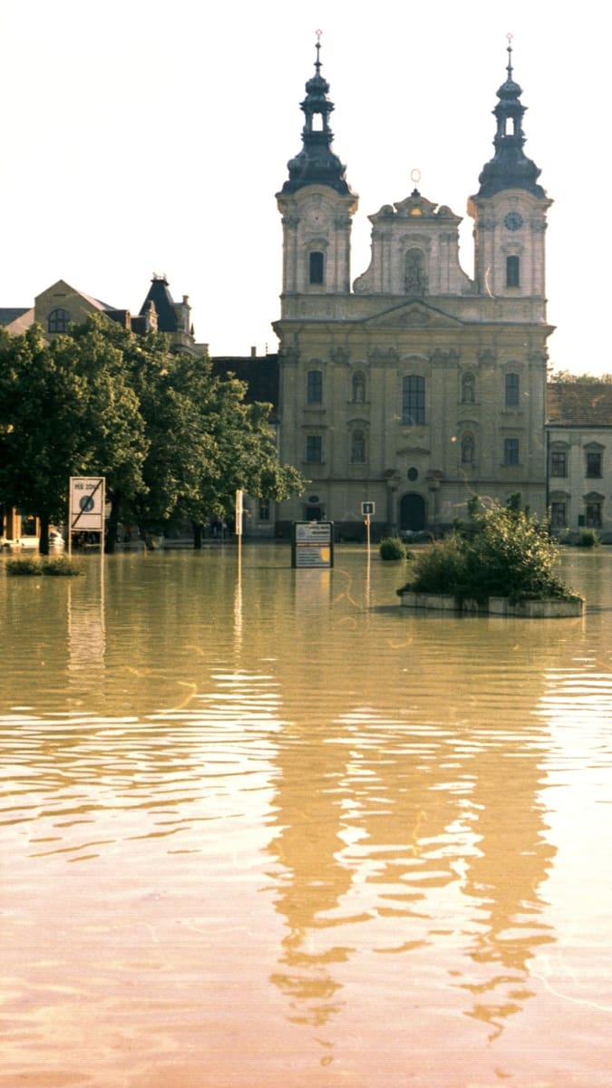 Náměstí v Uherském Hradišti při povodni v roce 1997