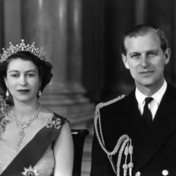 Princ Philip a Alžběta II. byli vzdálenými příbuznými přes královnu Viktorii.