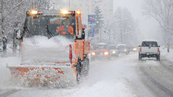 Česko zasáhne sněhová kalamita, napadne až 30 centimetrů. Kvůli mrazu hrozí i náledí