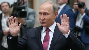 Putin narychlo schovává svou jachtu za 100 milionů dolarů. Jak vypadá a co všechno na ní je?