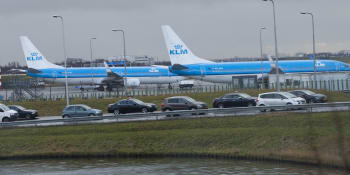 Letiště v Amsterdamu ochromuje počasí. Silný vítr ruší středeční dopolední provoz