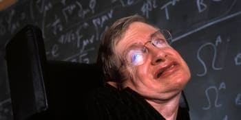 Zemřel světoznámý fyzik Stephen Hawking. S nemocí, která mu dávala dva roky, přežil 55 let