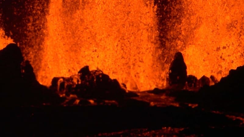 Sopečná erupce vyfocená z 15 metrů - Obrázek 3