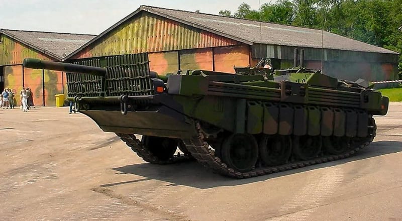 Ve Švédsku vymysleli tank, který neměl věž a uměl tancovat  - Obrázek 3