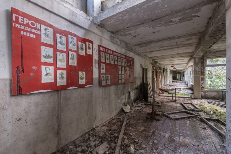 Okolí jaderné elektrárny Černobyl připomíná válečnou zónu