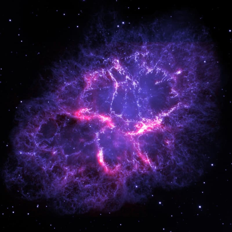 Pozůstatek supernovy s názvem Krabí mlhovina.