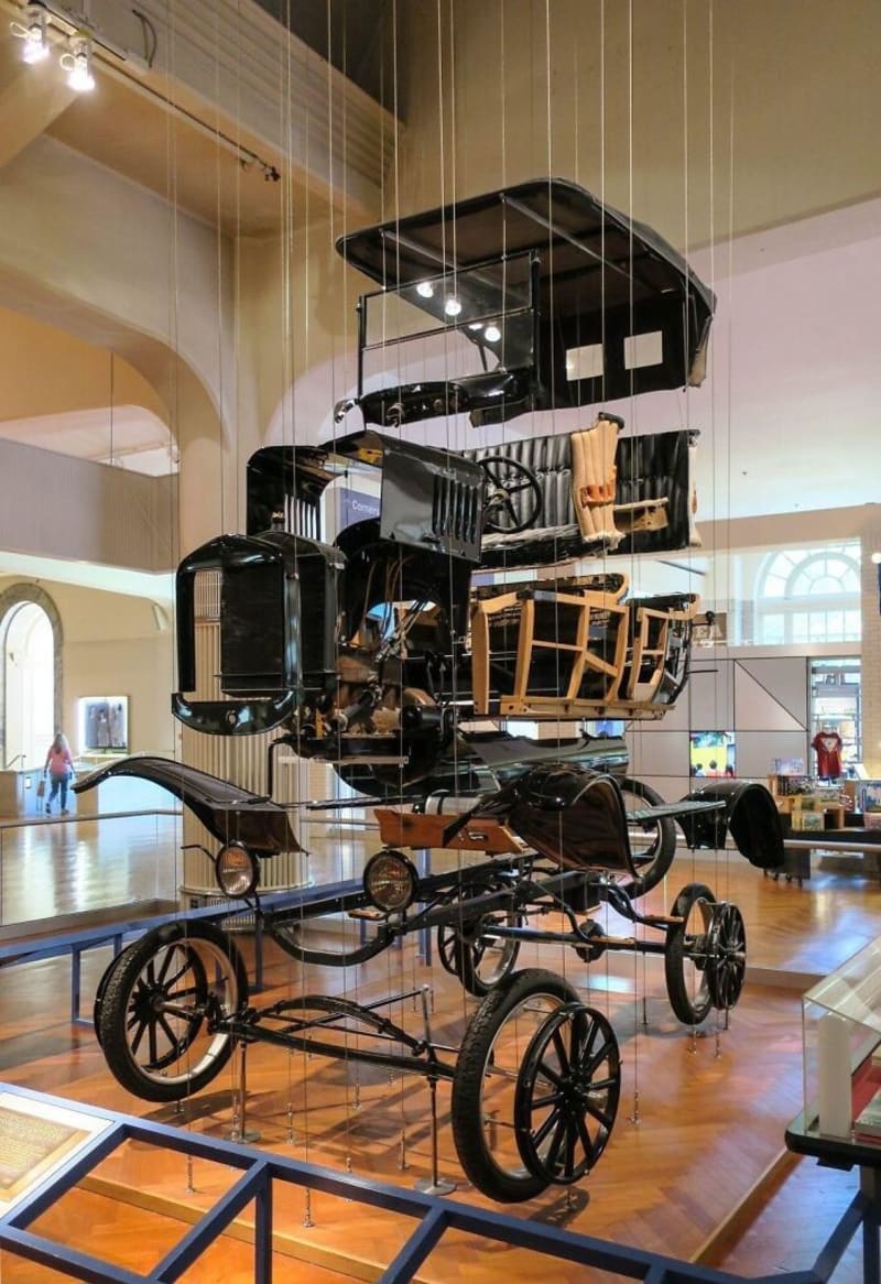 „Explodující“ Ford model T v meuzeu inovací Henryho Forda