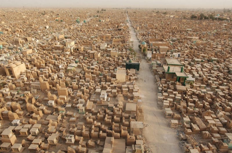 Největším hřbitovem světa je Wáddí as-Salám v Iráku