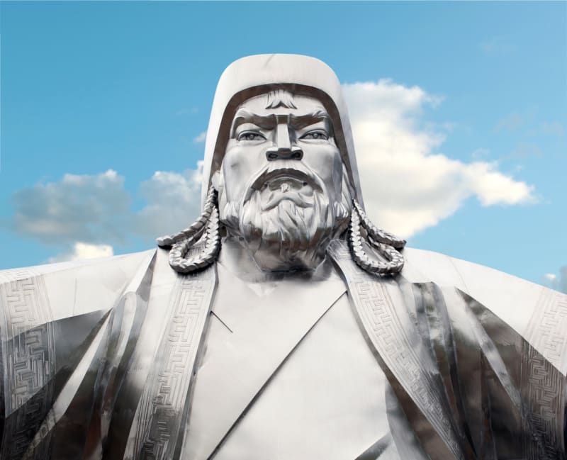 Čingischánova socha u Ulánbátaru