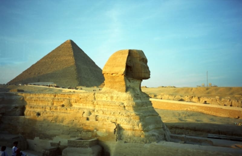 Existují i pyramidy, které sice měly být hrobkou, ale král se nechal pohřbít jinam