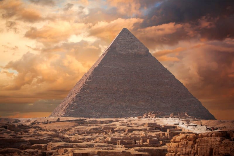 19. místo: Velká pyramida, Gíza (52,35 %). Chufuova nebo také Cheopsova pyramida je s výškou 139 metrů největší pyramidou v Egyptě
