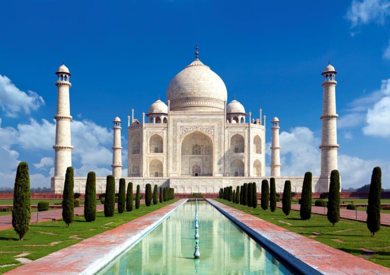 8. místo: Tádž Mahal, Ágra (67,45 %). Monumentální pomník nechal v roce 1632 vystavět indický mogul Šáhdžahán na památku své ženy Mumtáz Mahal