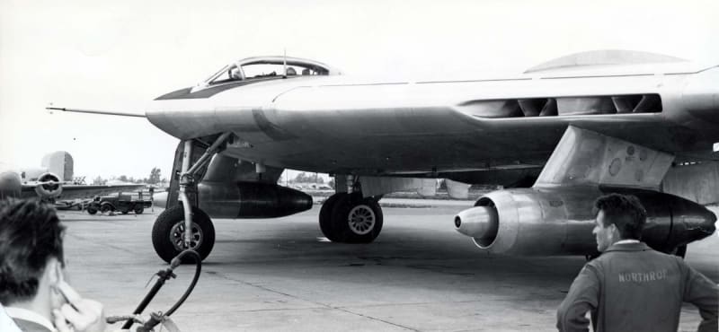 Bombardér YB-49 - Obrázek 11