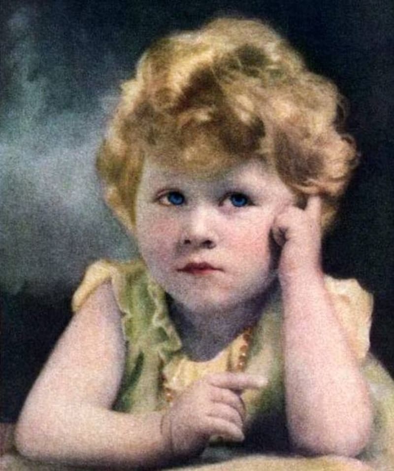 Královna Alžběta - její nejslavnější fotky - Obrázek 2