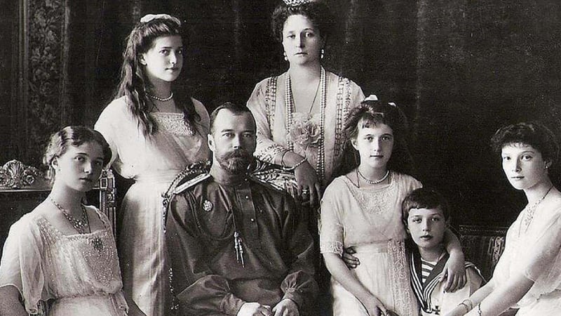 Car Mikuláš II. a jeho rodina