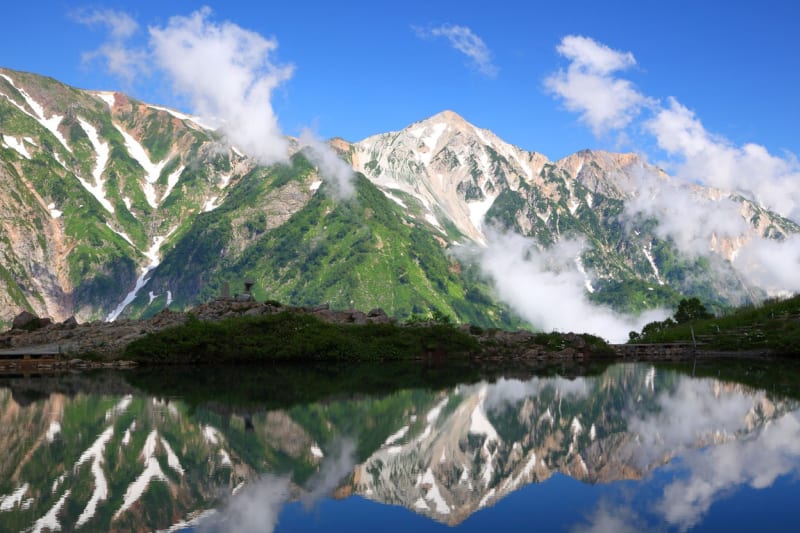 Jezero Happo-ike a hora Shiroumadake, Nagano
