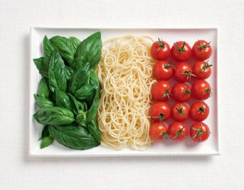 Itálie: Těstoviny, rajčátka a bazalka