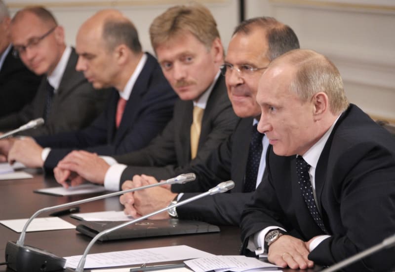 Putin mezi svými nejbližšími